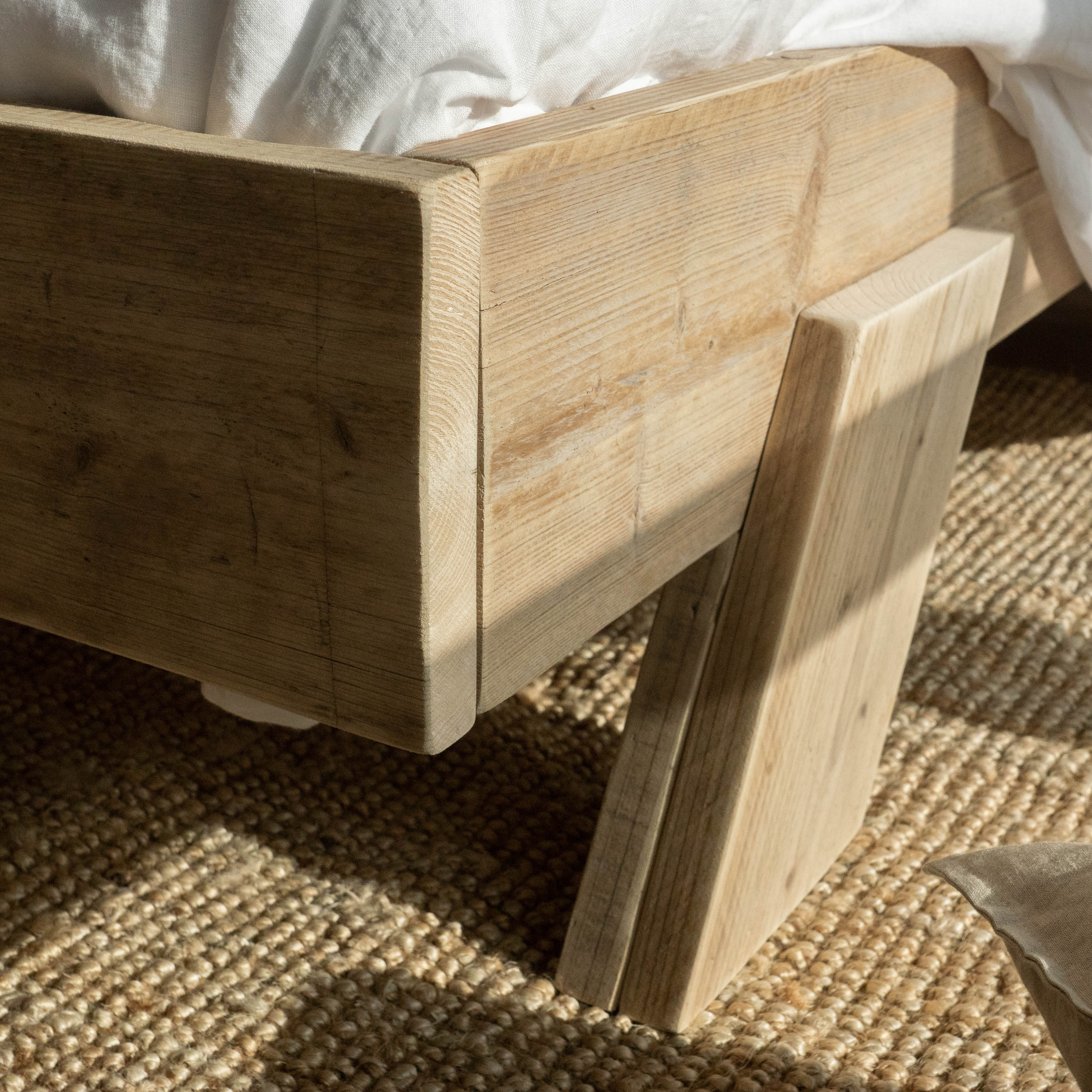 Cama Javor - Image 3